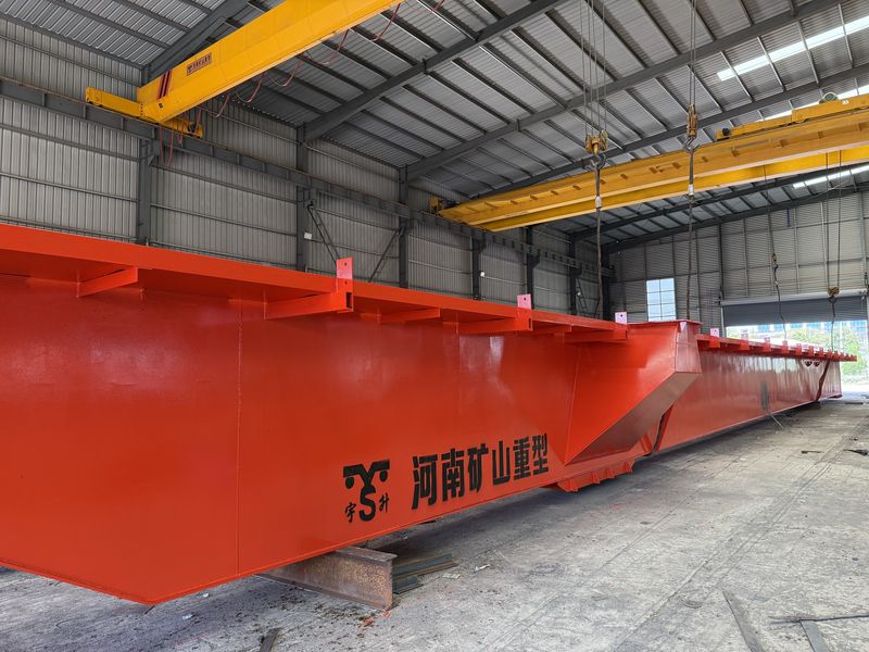 河北邯鄲某鋼鐵貿易商，2025年已在我公司采購四臺MG通用門式起重機，我公司根據客戶的實際使用工況，按需設計制作，滿足客戶的要求。